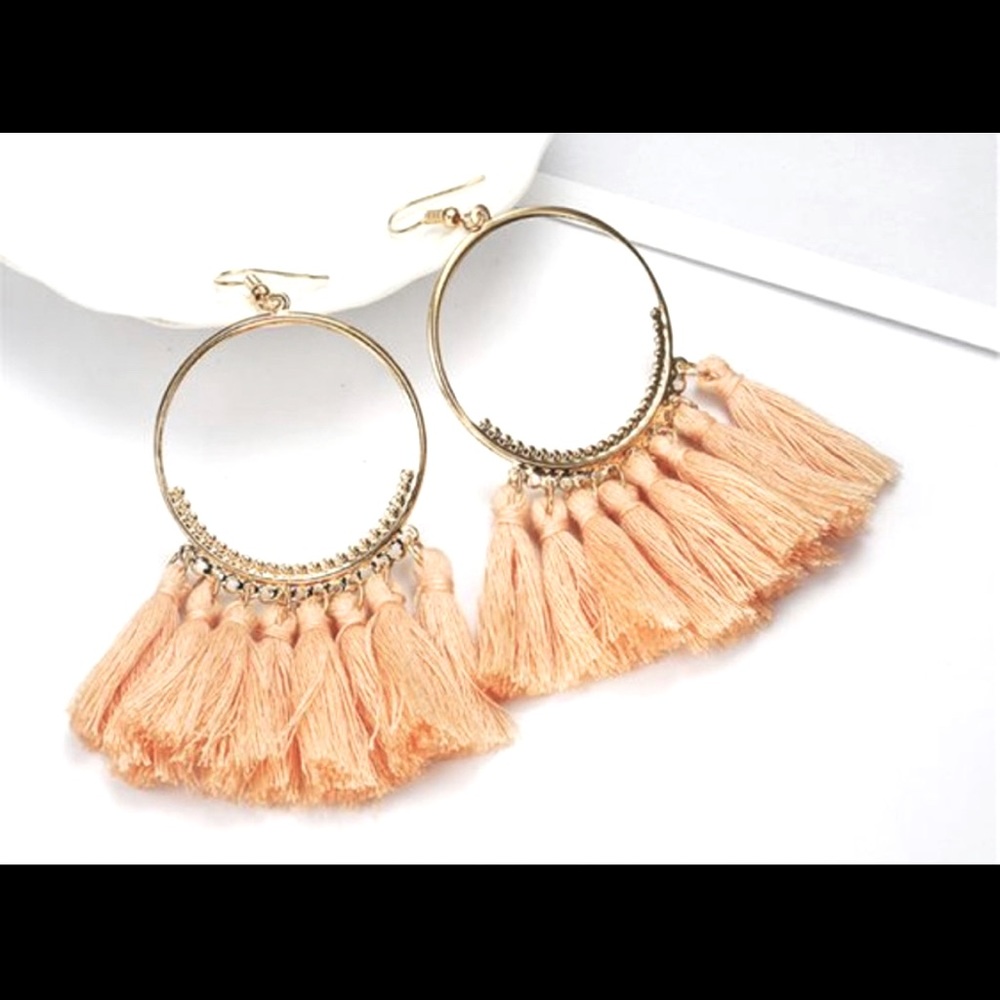 🧵Stylish🧵 Cream Tassel Boho Earrings